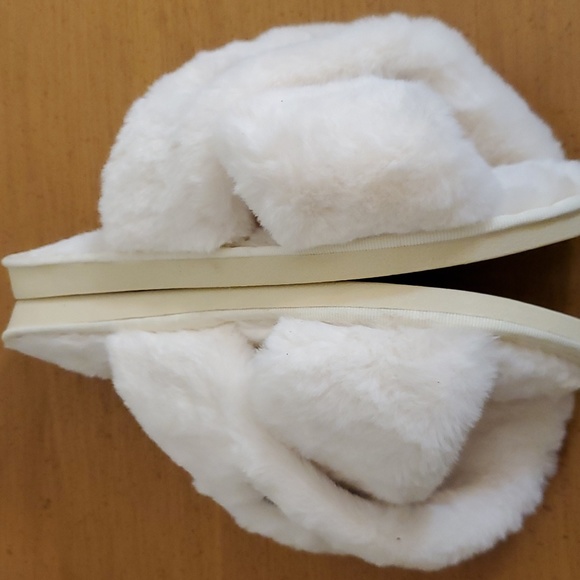 Bride Slippers - Picture 6 of 10